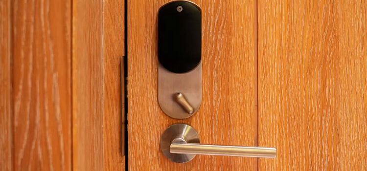 Automatic Locking Door Knob Orangevale